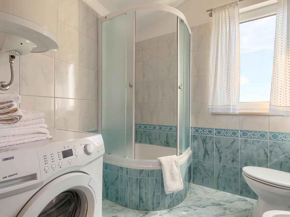 Počitniška hiša Ana Lucija - Rca508 By Interhome Pula